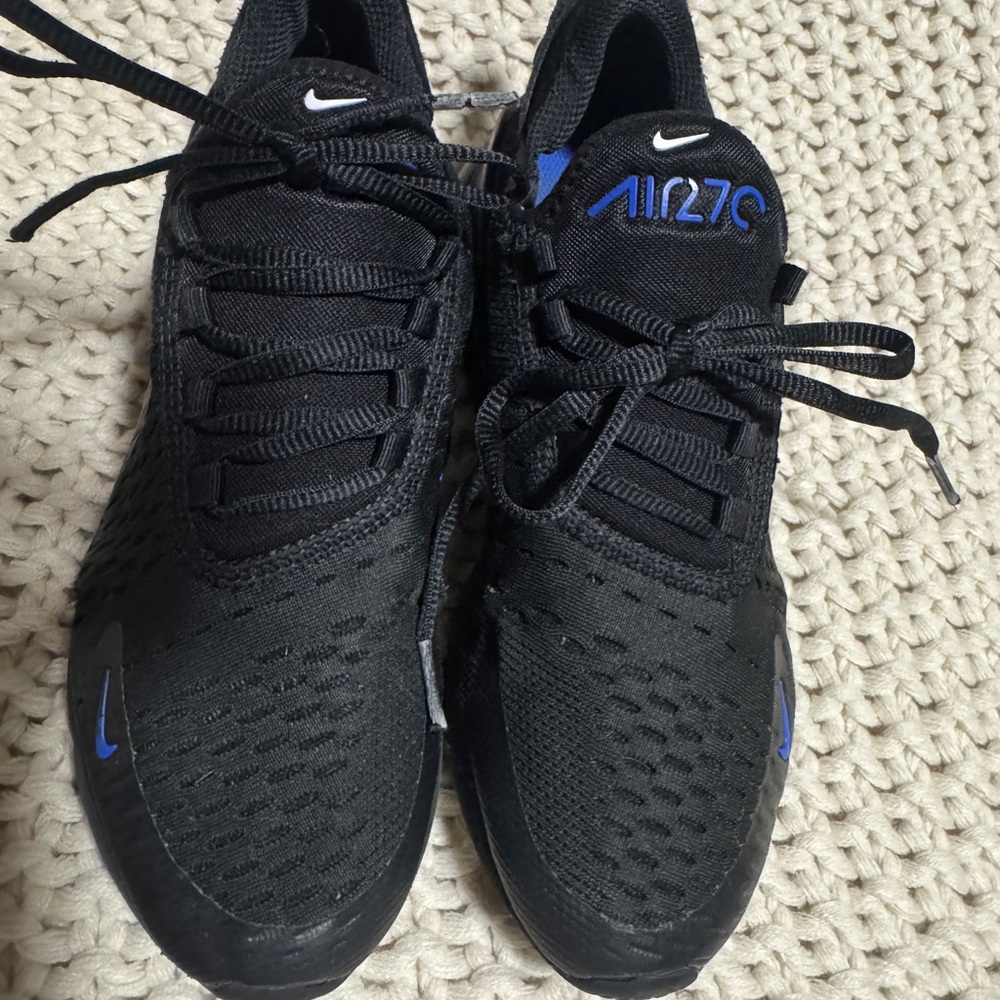 Nike Air Max 270 Black with Blue Accents Boys Athletic Shoes